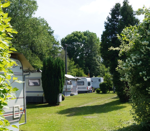 Camping im Siebengebirge (vormals Campingplatz am Schwimmbad)